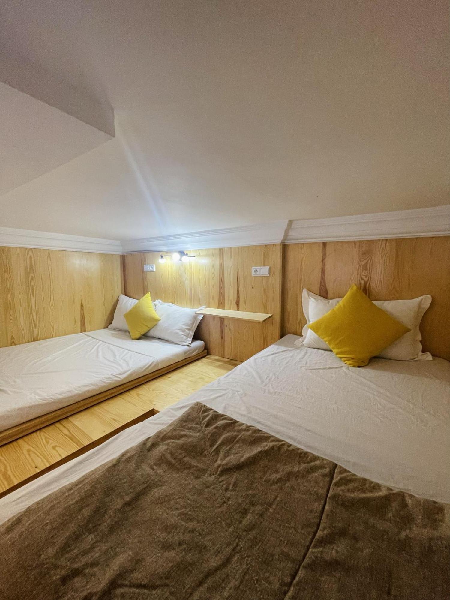 Big Blue Guest House 依索安 外观 照片