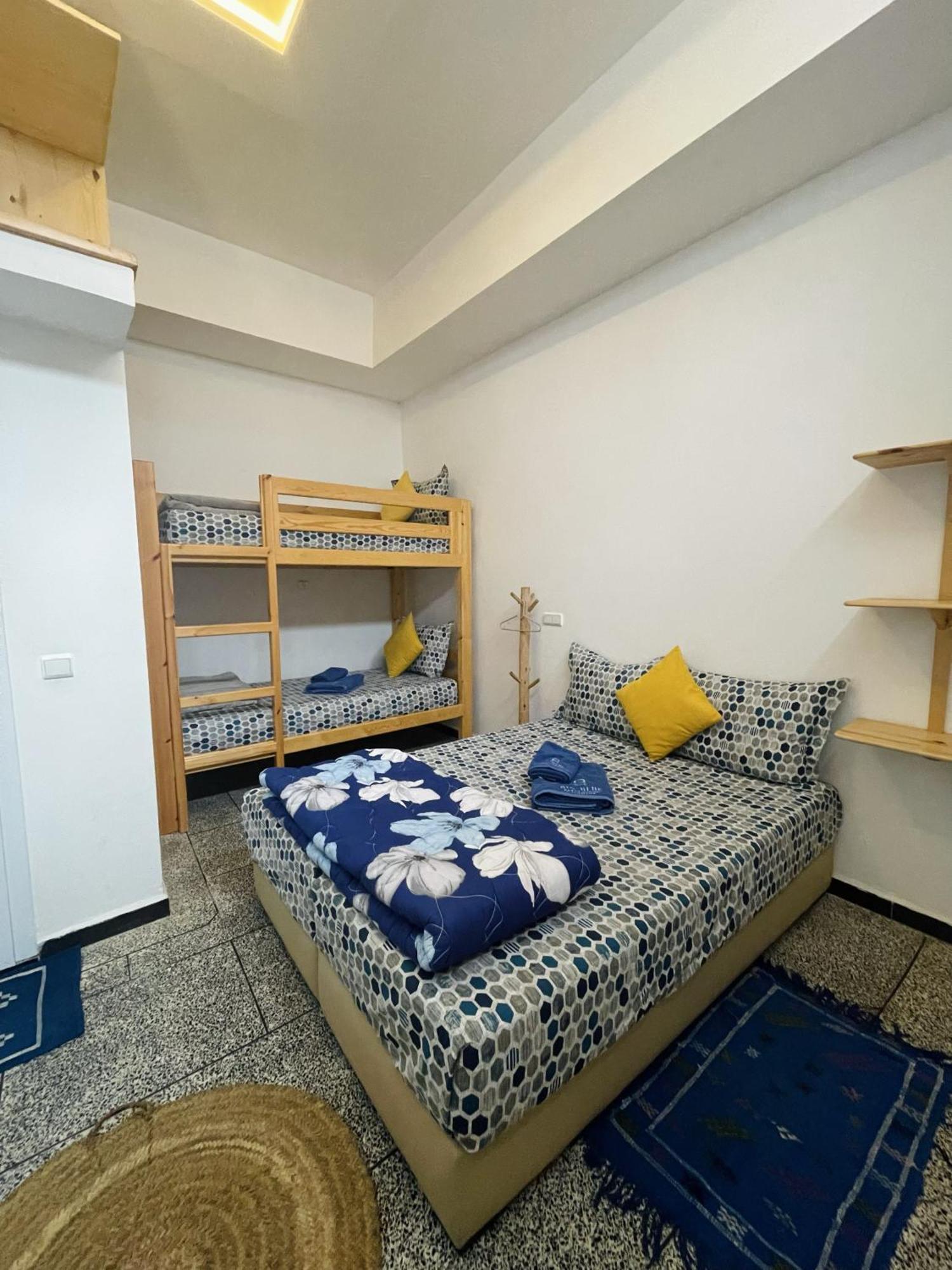 Big Blue Guest House 依索安 外观 照片