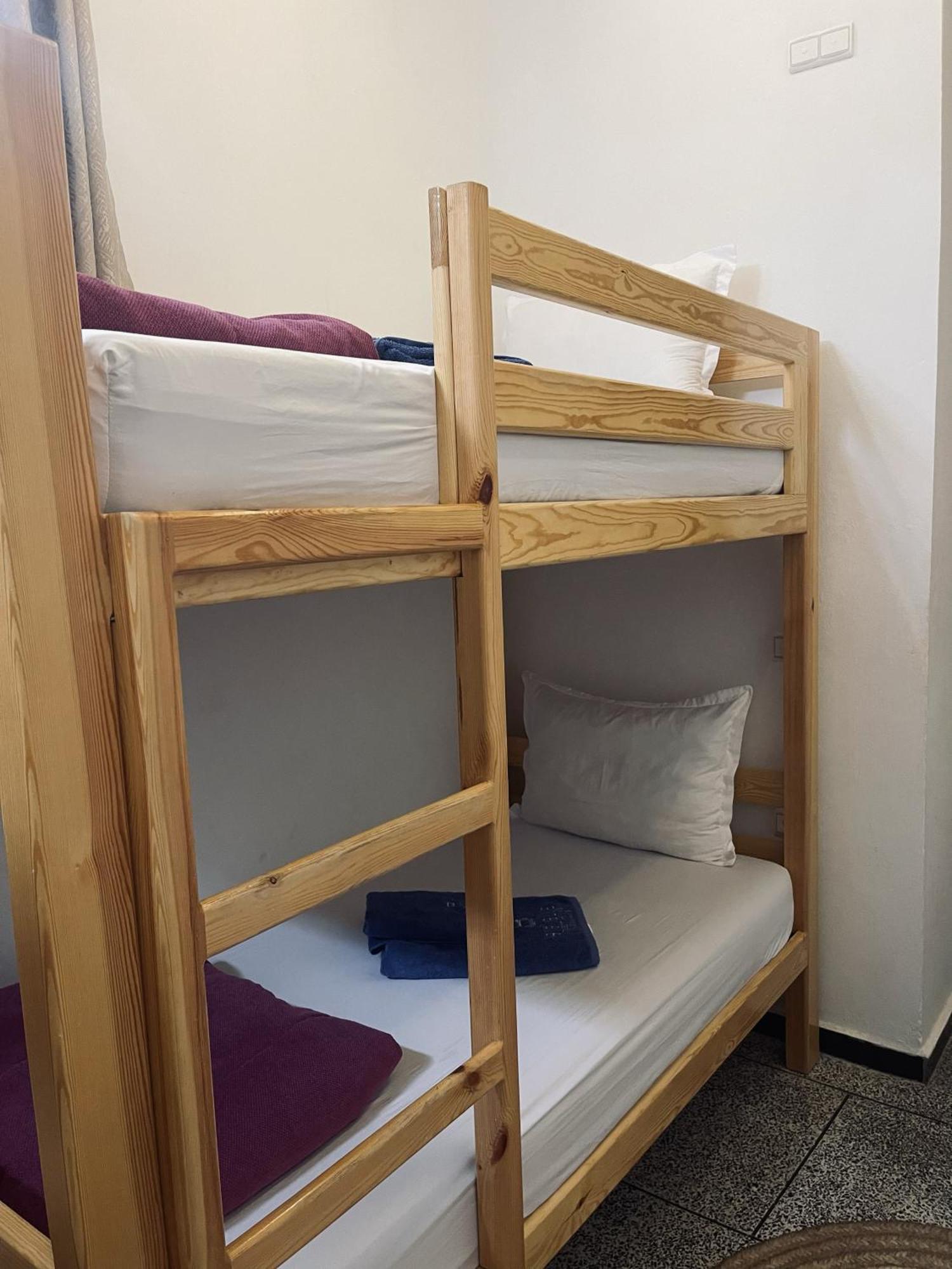 Big Blue Guest House 依索安 外观 照片