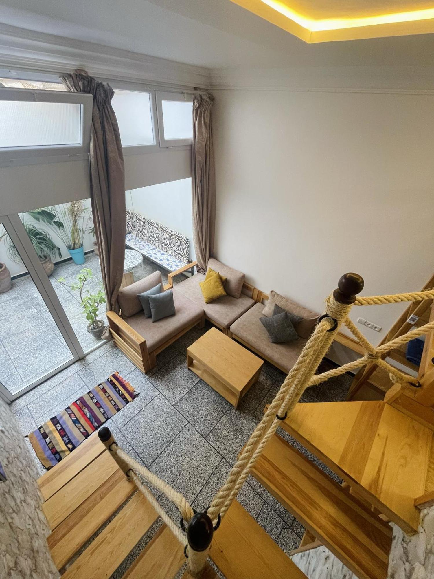 Big Blue Guest House 依索安 外观 照片